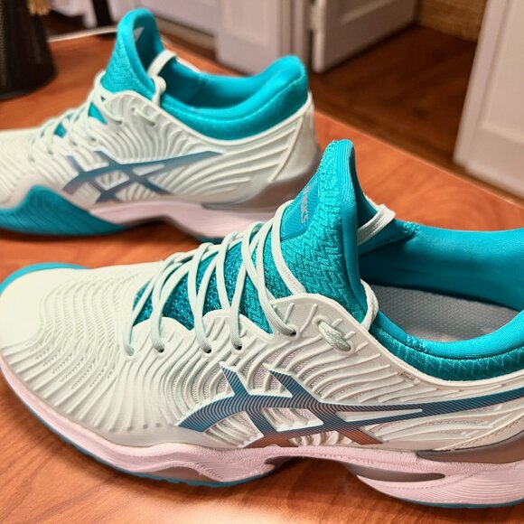 ASICS Women's Court FlyteFoam 2 Tennis Shoes - Picture 2 of 6